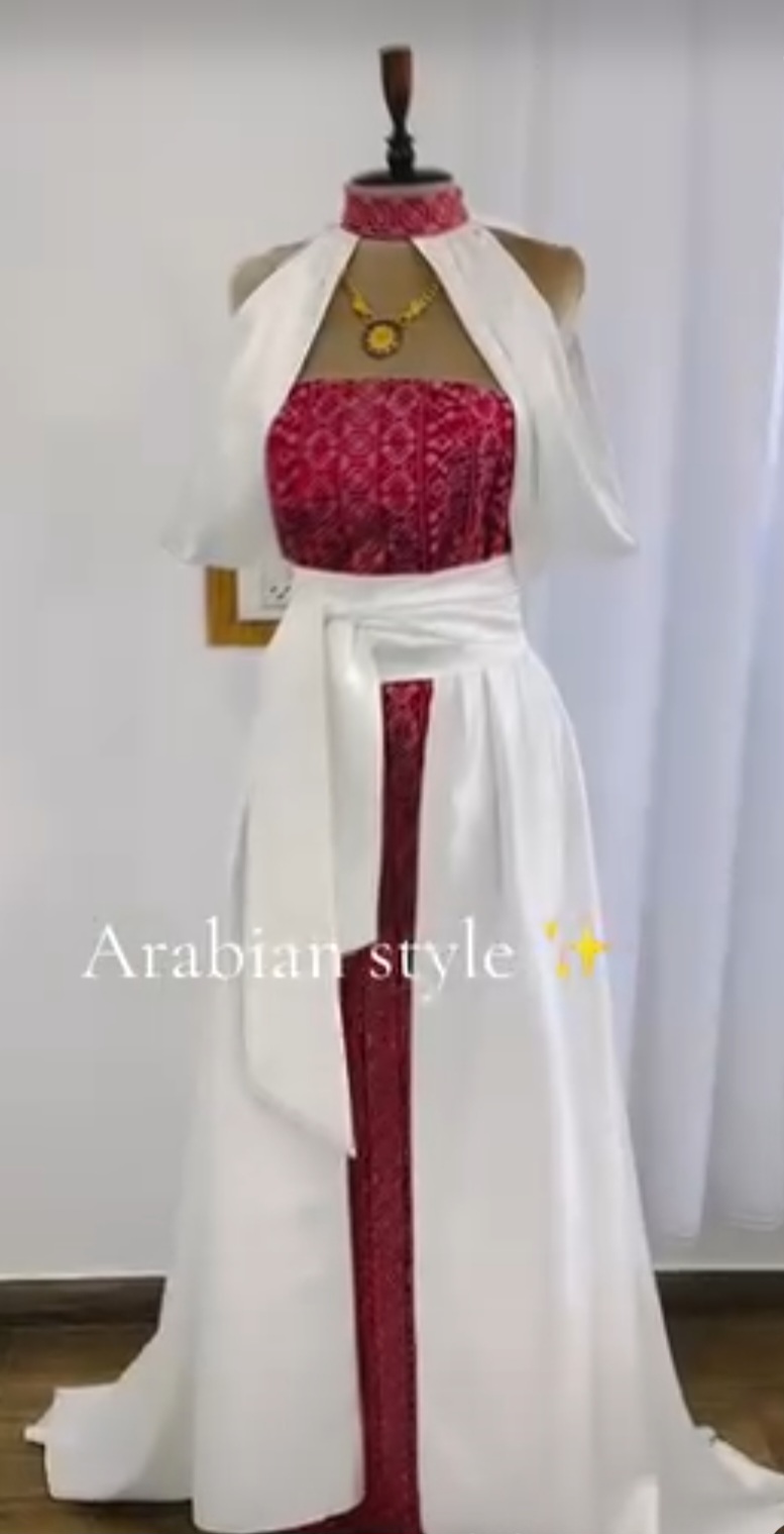 ثوب عرايسي مطرز